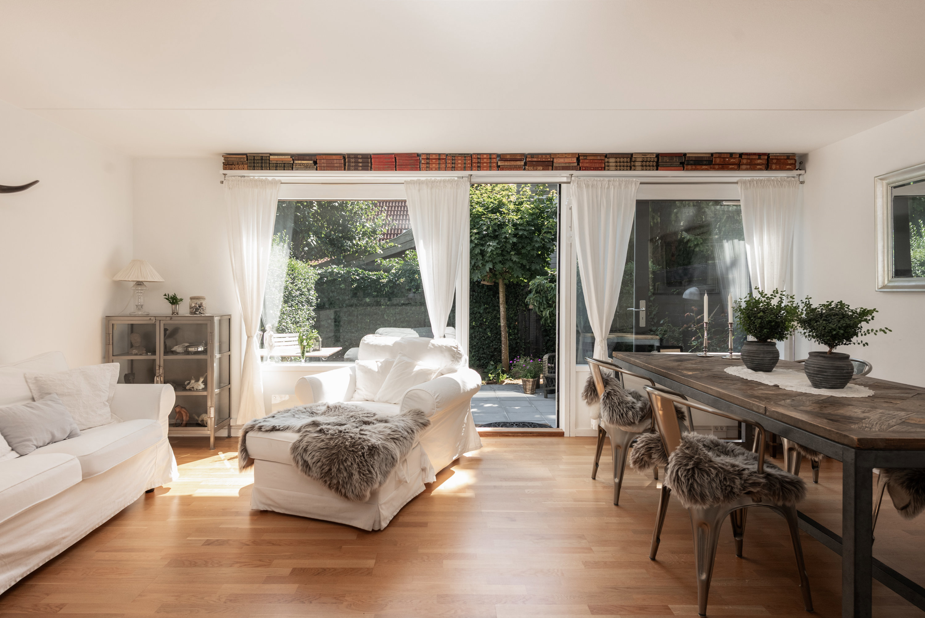 Diskret sag , 2920 Charlottenlund