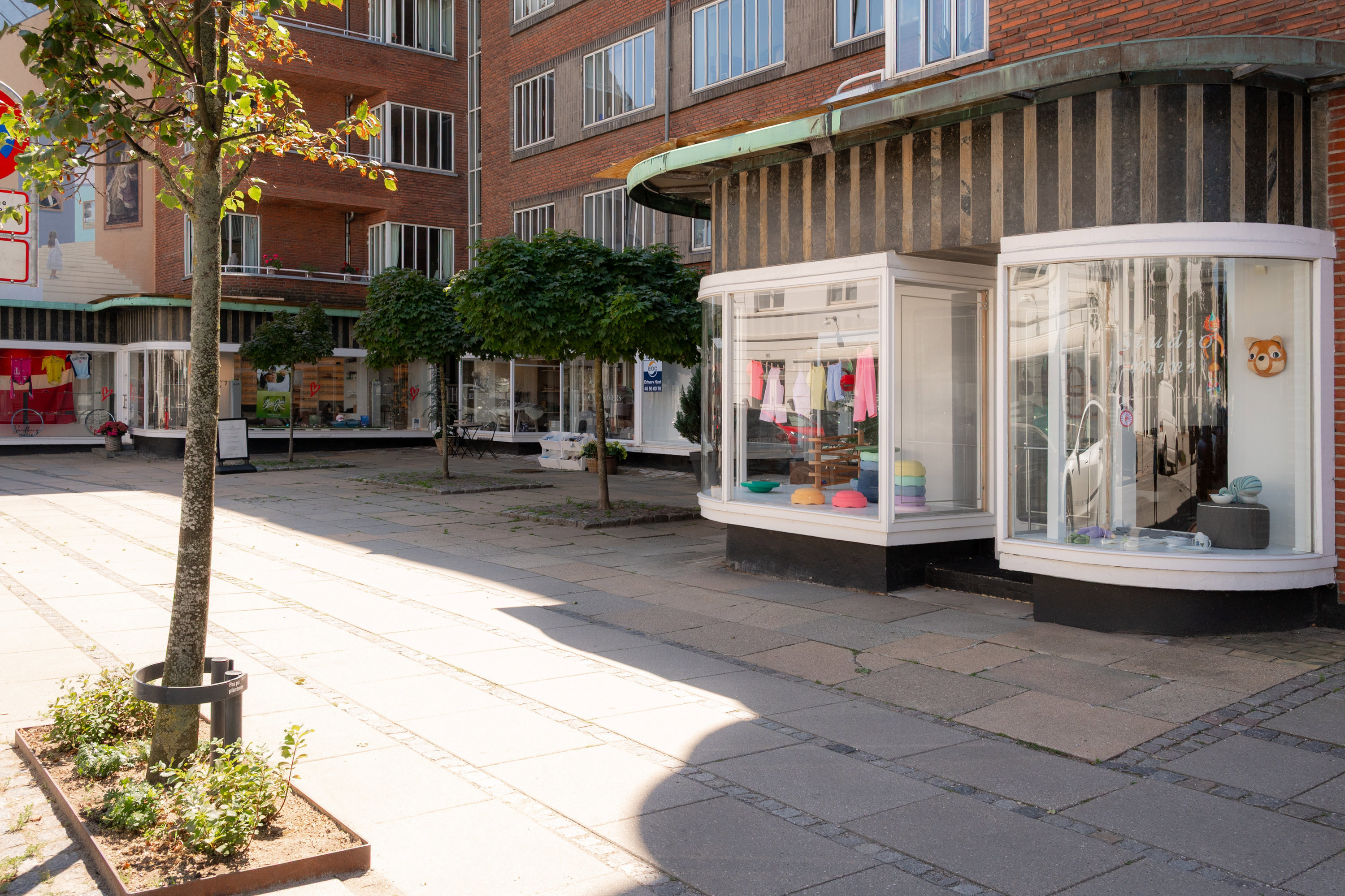 Diskret sag , 2920 Charlottenlund